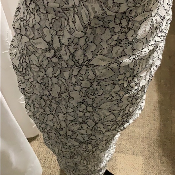 Dress - Picture 3 of 7